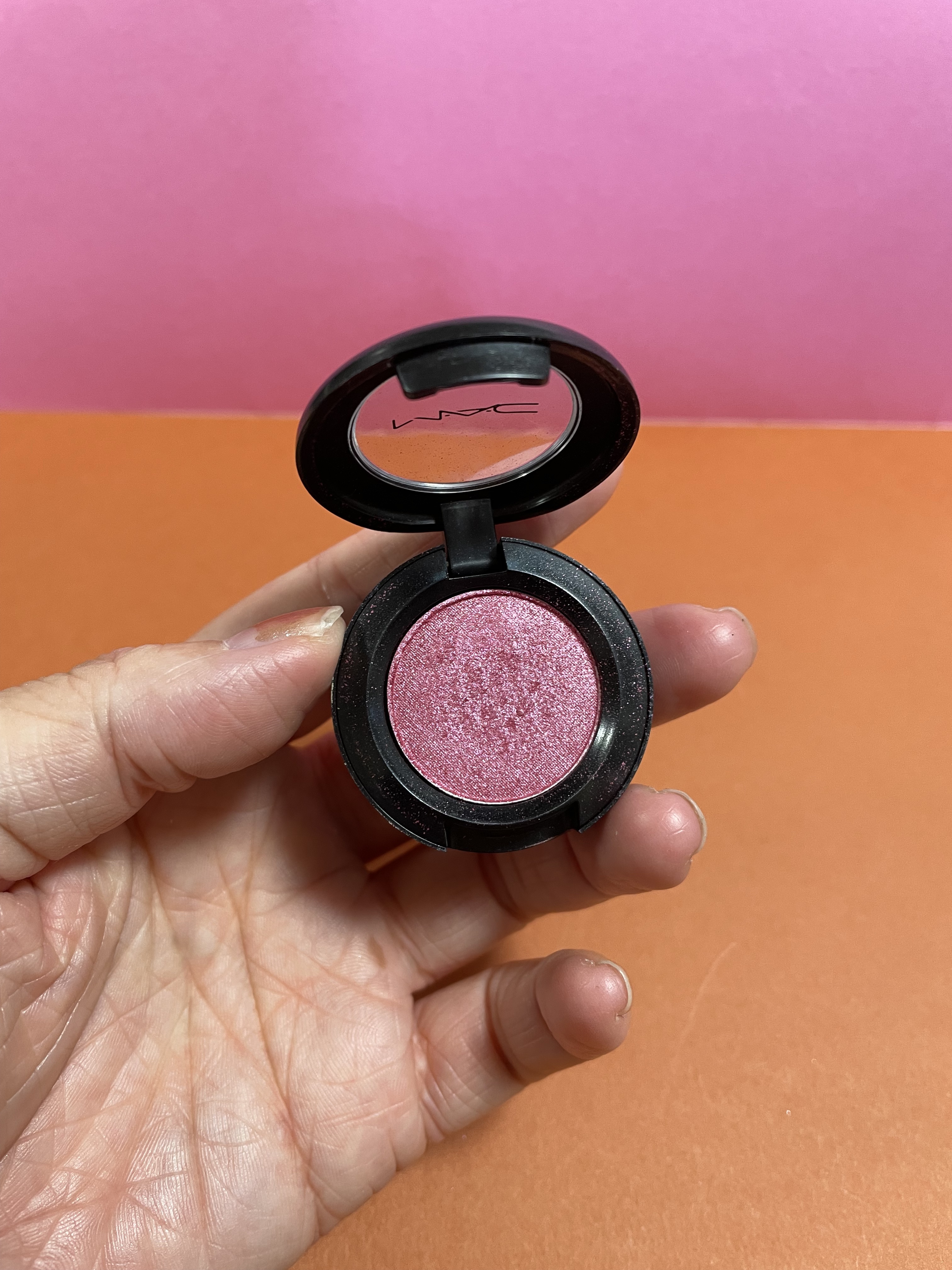 スモール アイシャドウ/M・A・C/単色アイシャドウを使ったクチコミ（3枚目）