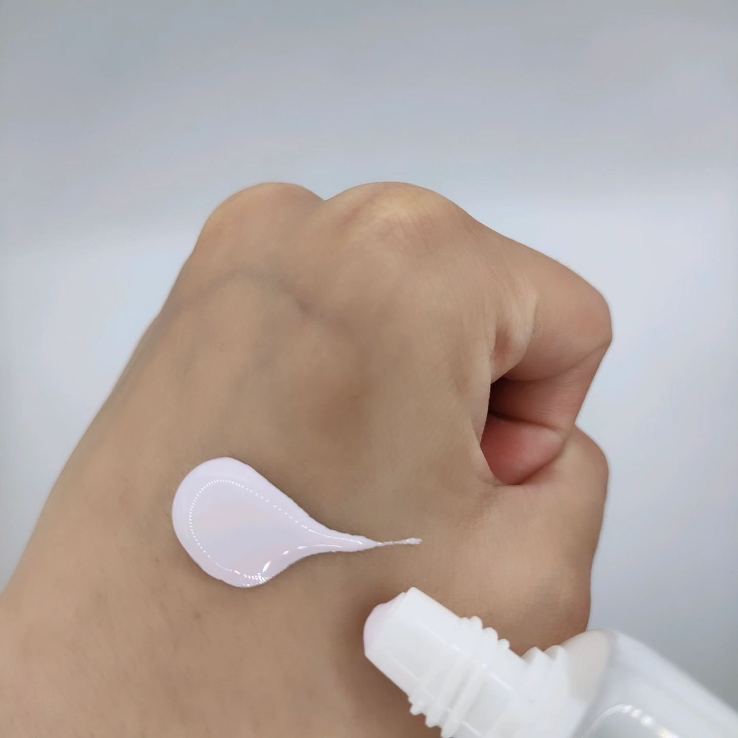 ダルバ ウォータフル トーンアップ サンクリーム(パープル)/ダルバ/日焼け止めクリームを使ったクチコミ（2枚目）