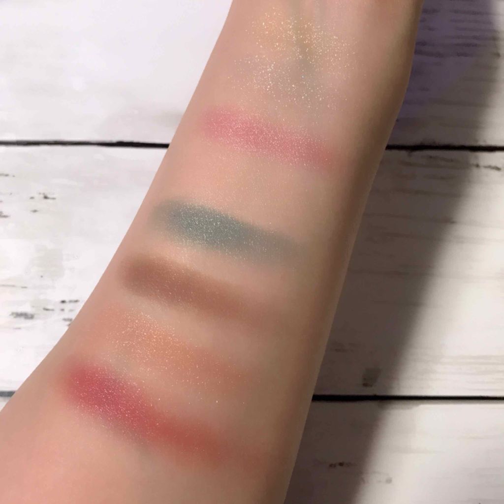 2018 クリスマス アイシャドウ コンパクト/SUQQU/アイシャドウパレットを使ったクチコミ（3枚目）