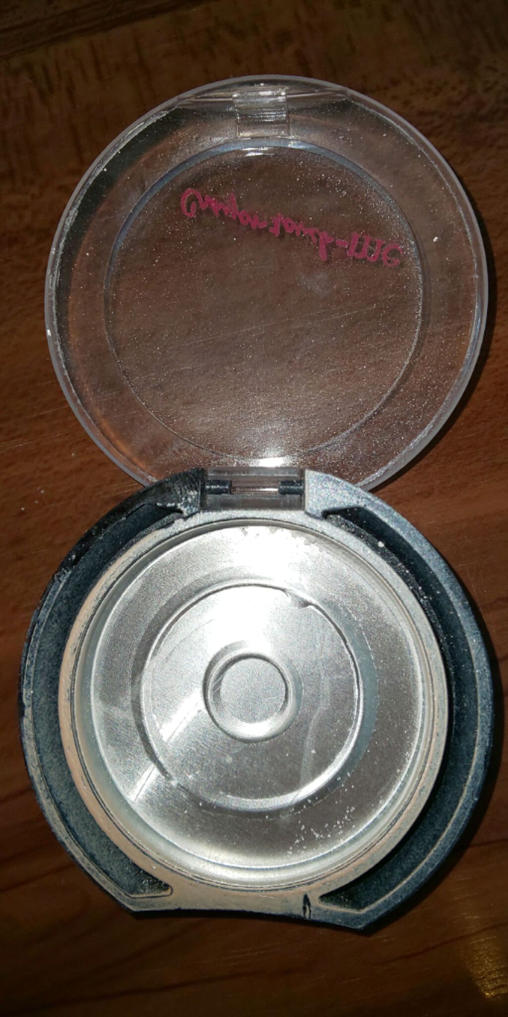 クレヨンタッチ ミー カラーフィニッシュパウダー/キャンドゥ/プレストパウダーを使ったクチコミ(1枚目)