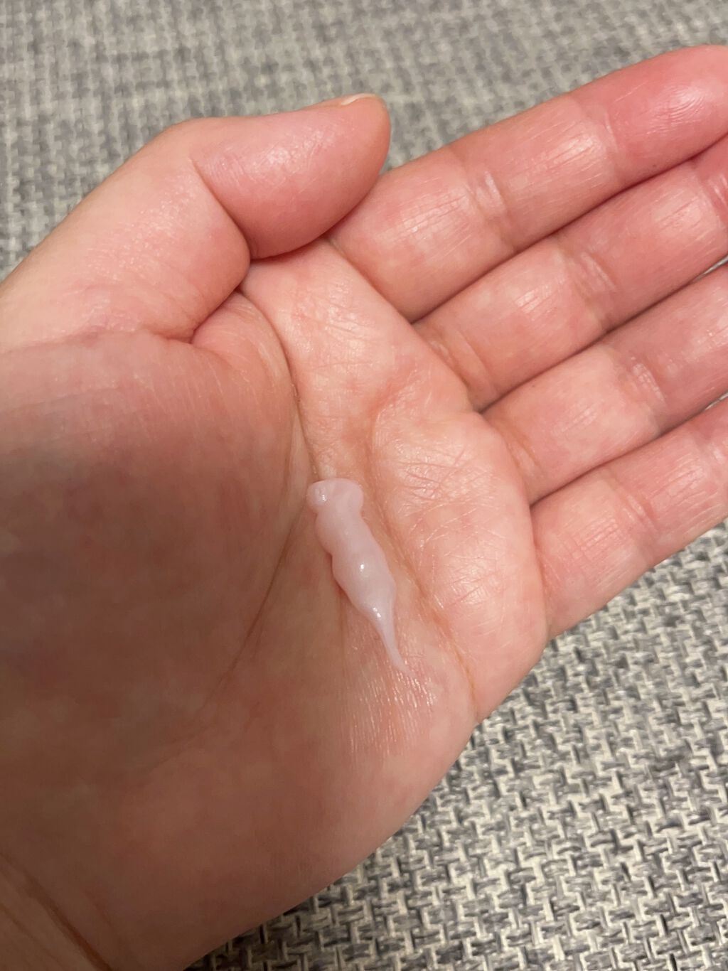 ハンドクリーム ジャパニーズローズ/ユースキンhana/ハンドクリームを使ったクチコミ（2枚目）