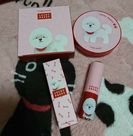 ETUDE ラッキーパピークッションケースのクチコミ「1月1日発売の、戌年に因んだクッションケースとリップケースです🐶
全部で三種類ですが、それぞ.....」(1枚目)