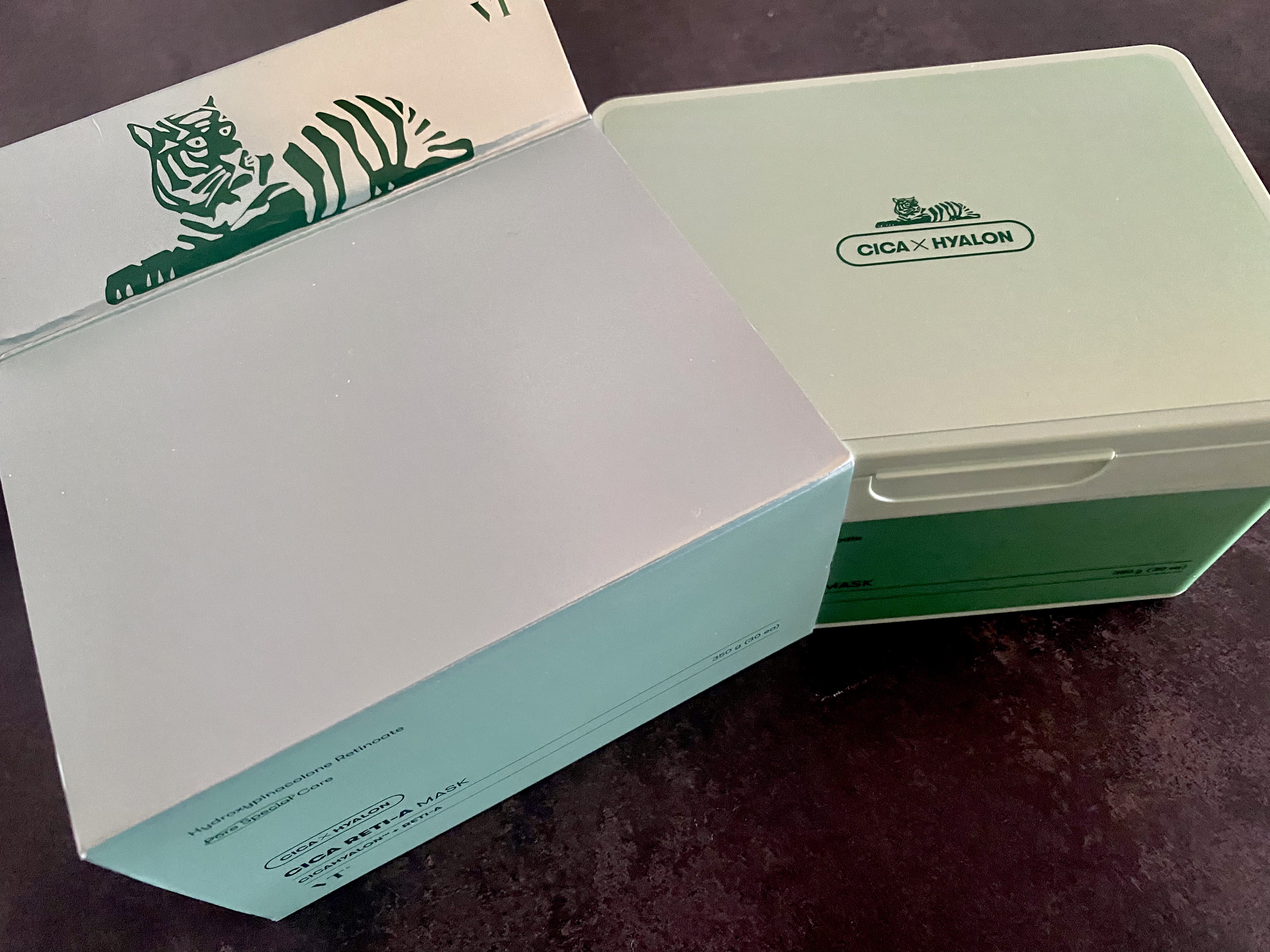 シカレチに初挑戦🎀
リードルショットを購入した際についてきたマスク💐化粧水として使ってます🪭

シカレチA マスクVT