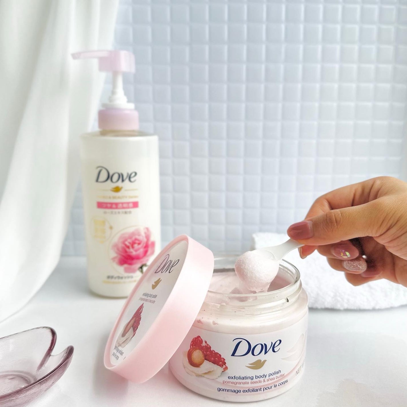 ダヴ ふわとろクリーミースクラブ ザクロ&シアバター/ダヴ/ボディスクラブを使ったクチコミ(3枚目)