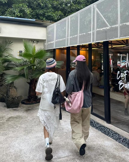 ひとみ on LIPS 「友達と会うのが楽しみです#コーデ#韓国コーデ#韓国ファッション..」(5枚目)