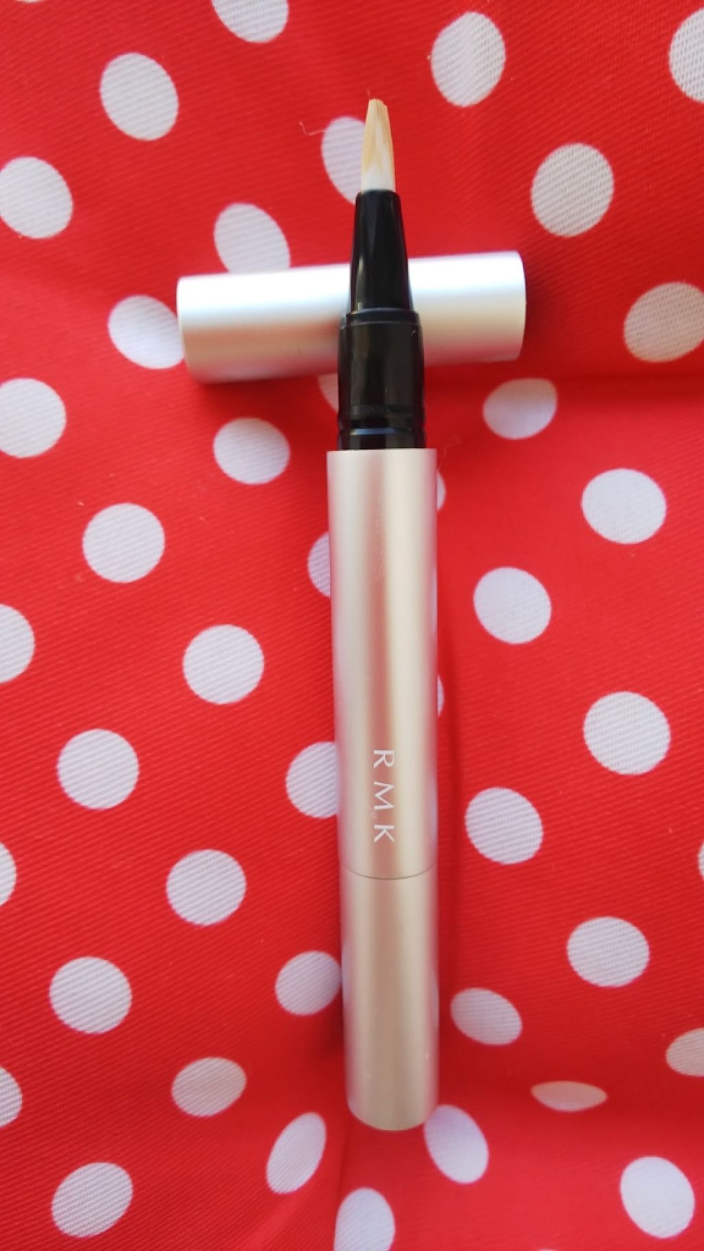 スーパーベーシック リクイドコンシーラー N/RMK/リキッドコンシーラーを使ったクチコミ（2枚目）