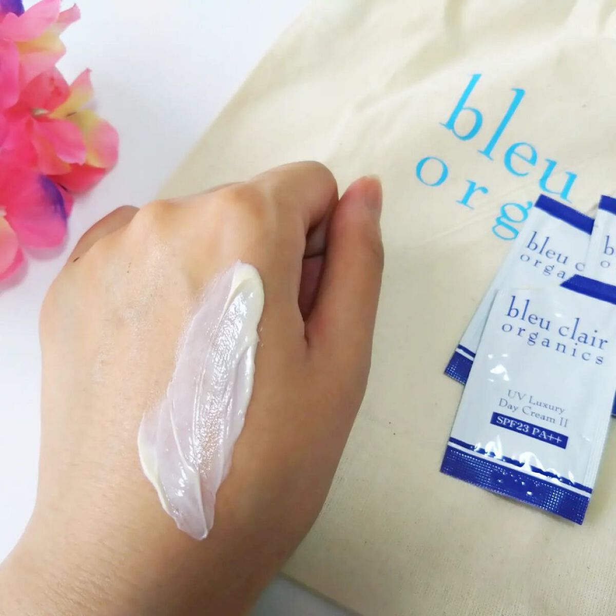 UV ラグジュアリー デイクリームII/ブルークレール/化粧下地を使ったクチコミ（2枚目）