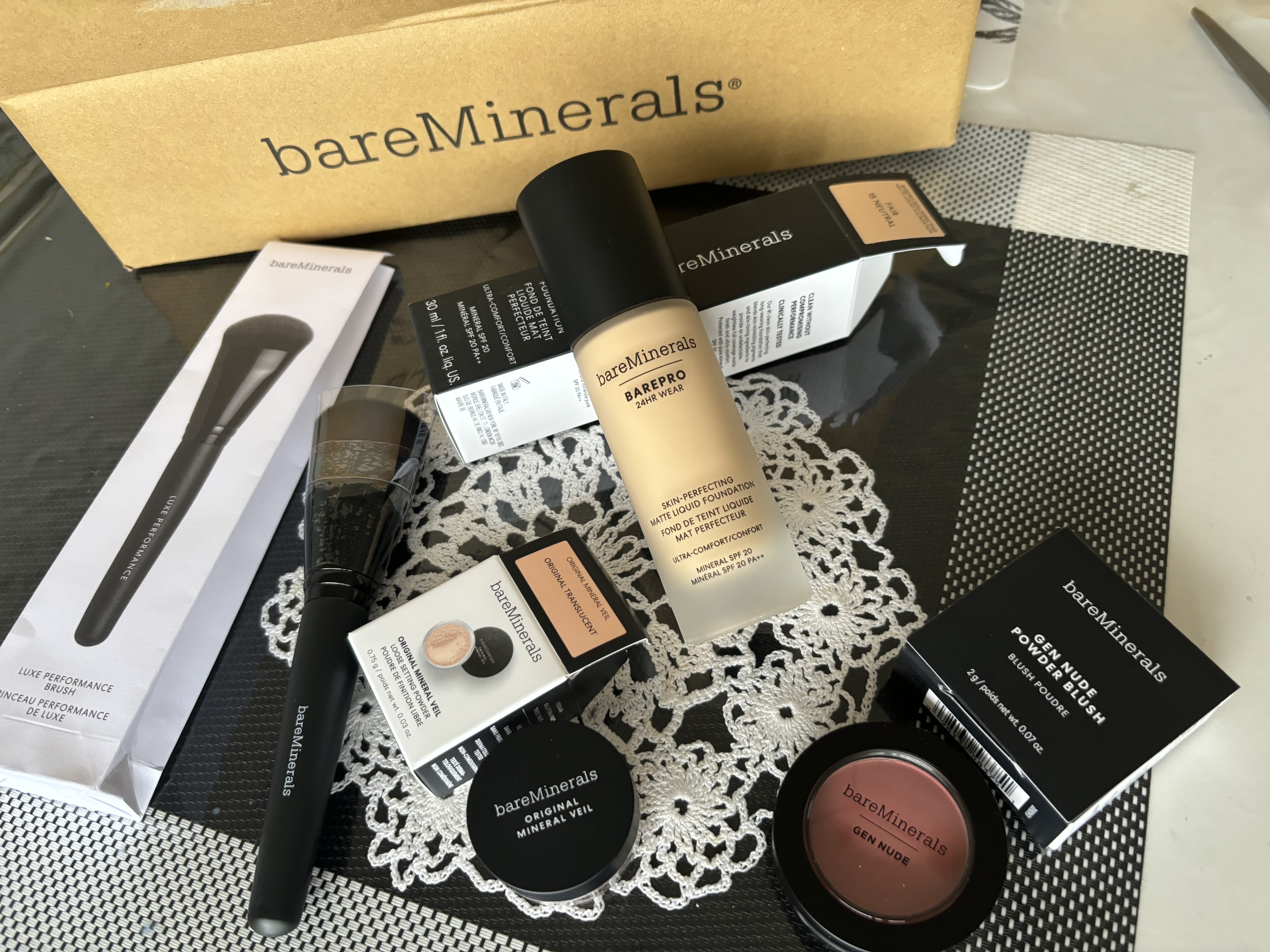 ジェン ヌード パウダー ブラッシュ/bareMinerals/パウダーチークを使ったクチコミ（1枚目）