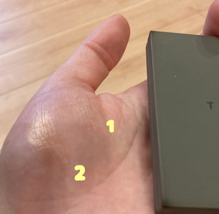 THREE シマリング グロー デュオ/THREE/クリームハイライトを使ったクチコミ(2枚目)