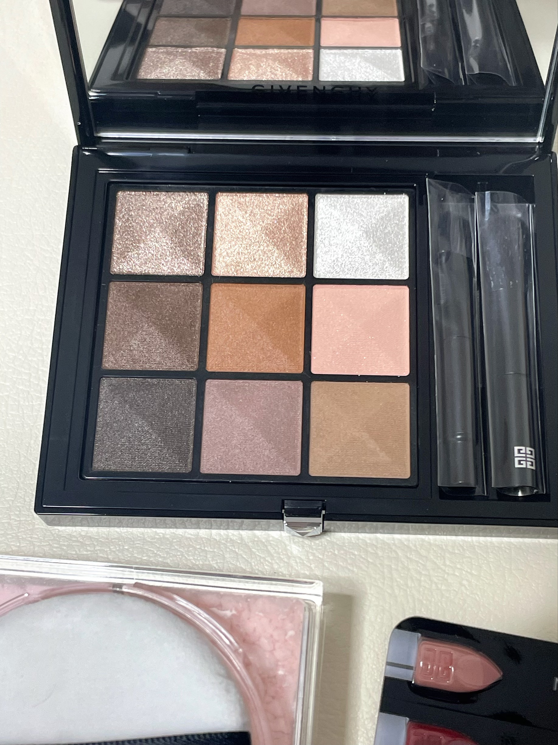 ル・ヌフ・ジバンシイ No.12/GIVENCHY/アイシャドウパレットを使ったクチコミ（2枚目）