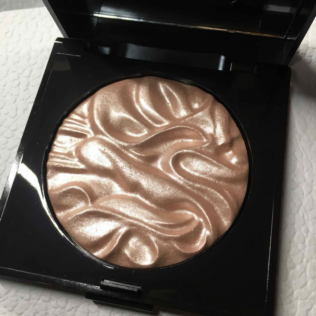 フェイスイルミネーター/ローラ メルシエ/パウダーハイライトを使ったクチコミ（2枚目）