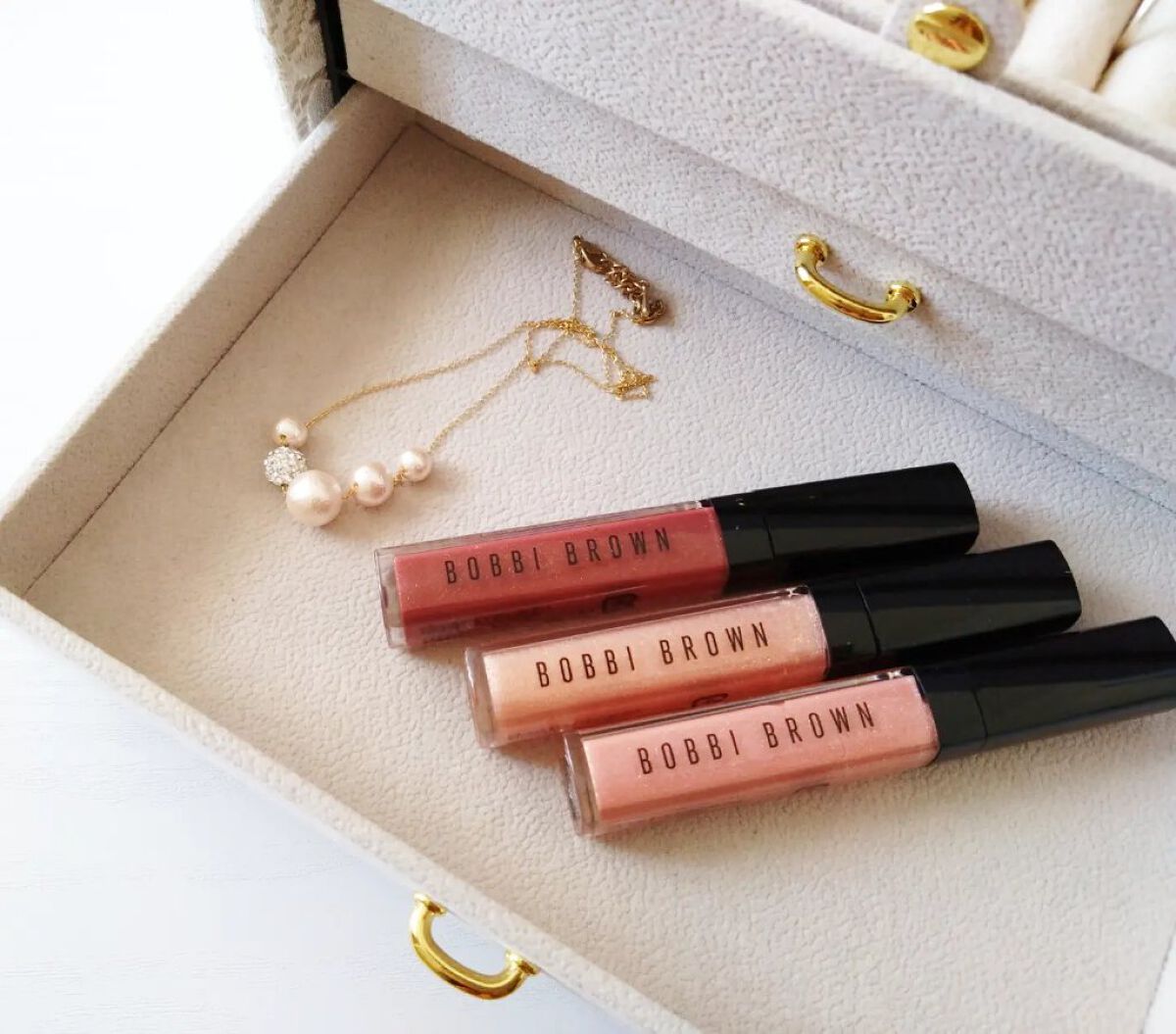 クラッシュドオイル インフューズド グロス S03 キールシュガー/BOBBI BROWN/リップグロスを使ったクチコミ（1枚目）