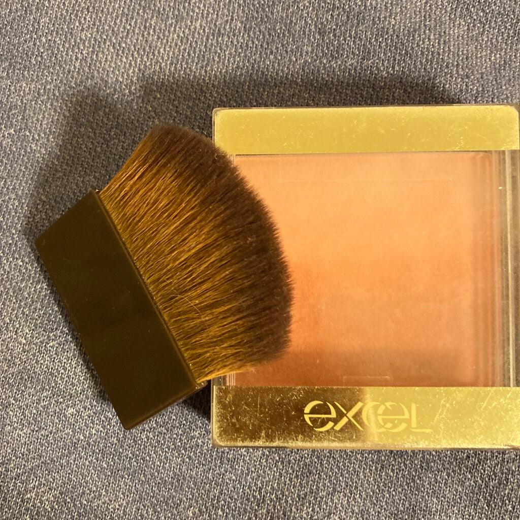 オーラティック ブラッシュ/excel/パウダーチークを使ったクチコミ(2枚目)