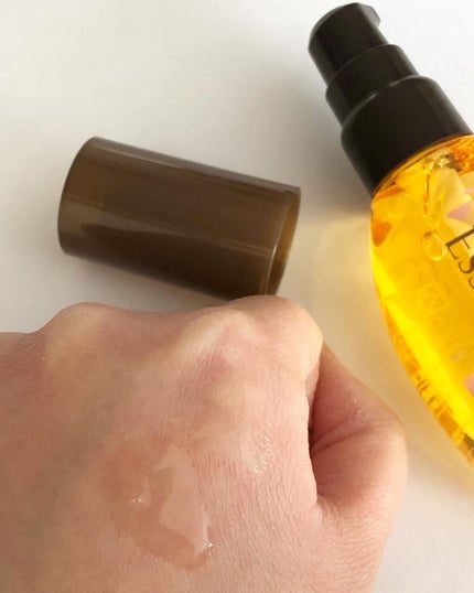 CCオイル/エッセンシャル/ヘアオイルを使ったクチコミ(2枚目)