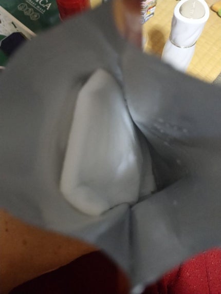 Yukiko @Lipsパートナーのクチコミ「クオリティファーストクイーンズプレミアムマスク 超保湿+エイジングケアマスク
Amazonで5.....」(2枚目)