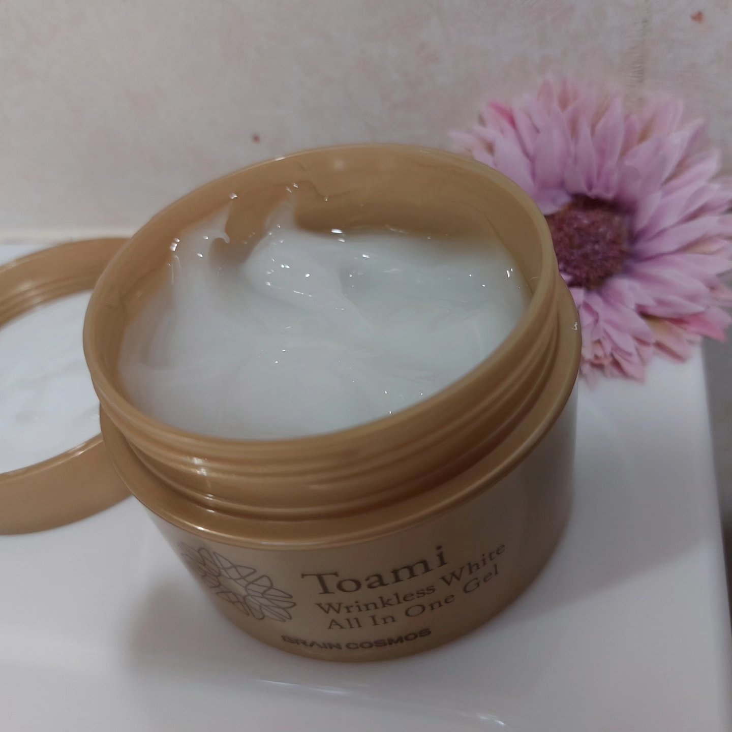 Toami リンクレスホワイトオールインワンジェル/Toami/オールインワン化粧品を使ったクチコミ（2枚目）