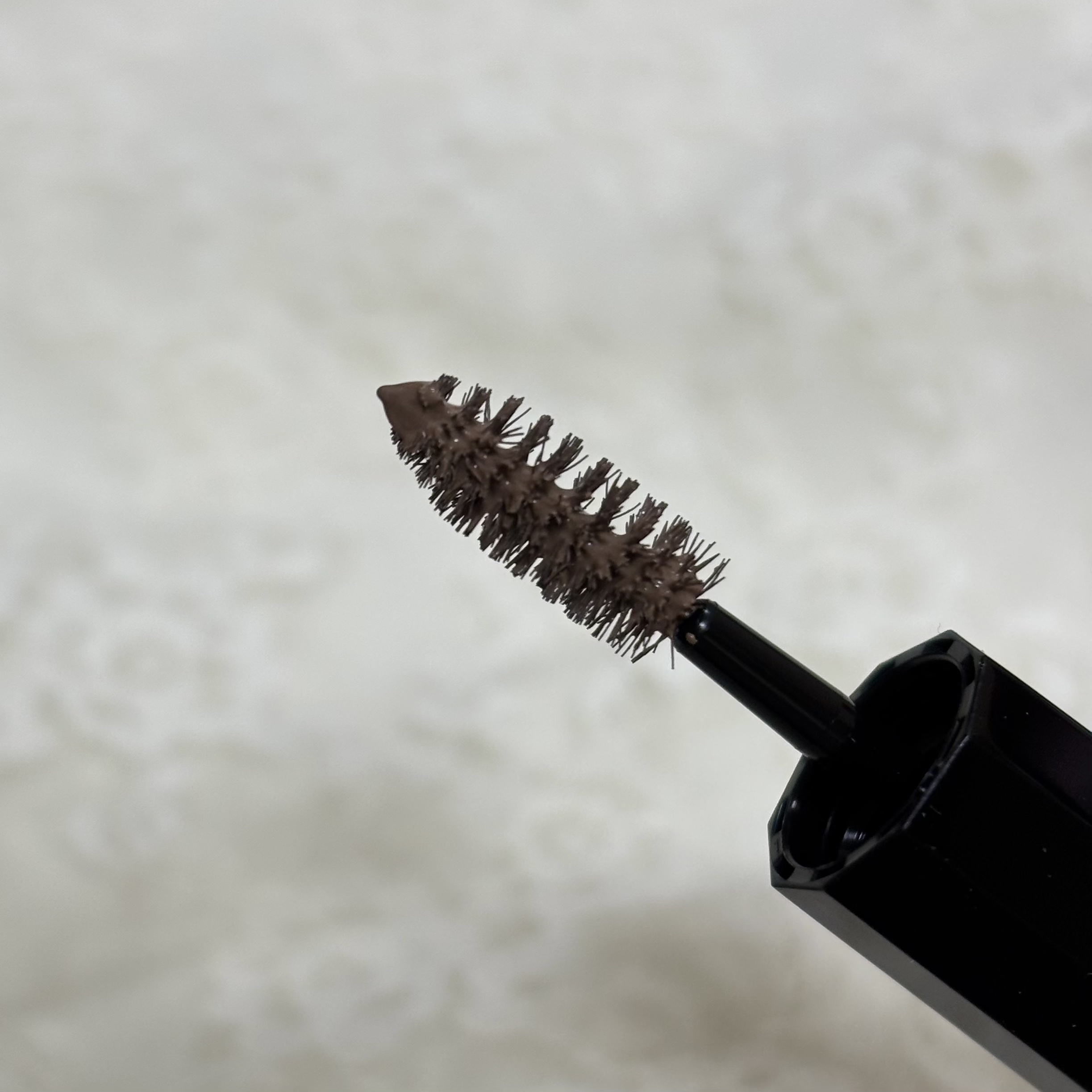 ヘビーローテーション カラーリングアイブロウEX 12 グレイッシュベージュ/ヘビーローテーション/眉マスカラを使ったクチコミ（3枚目）