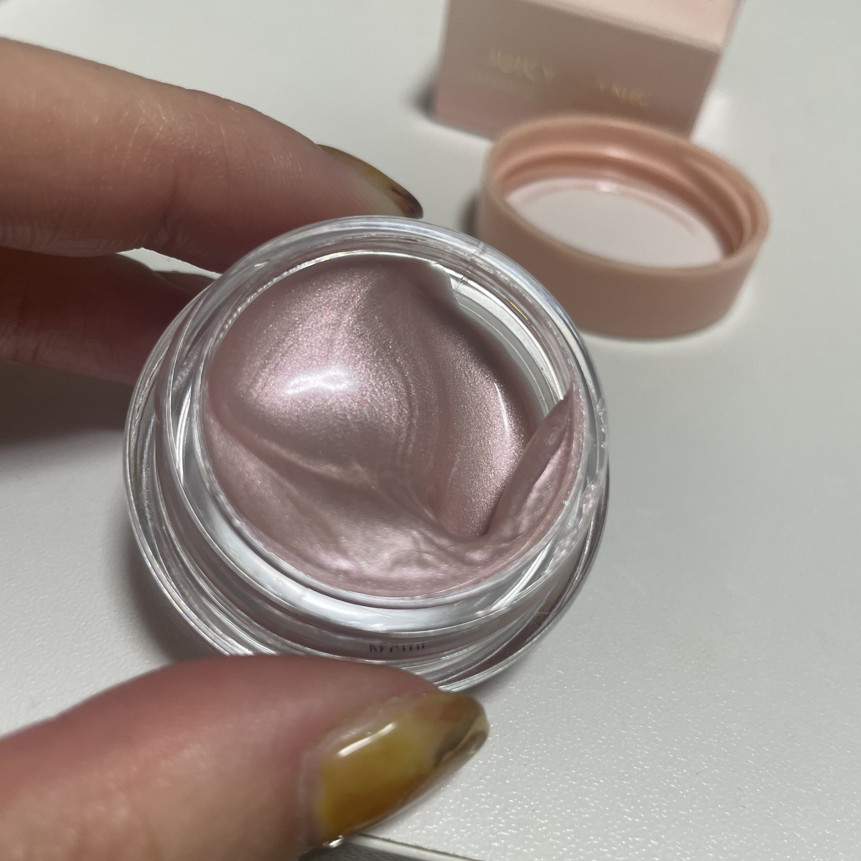 ジューシーパン グロッシージェリーハイライター/A’pieu/クリームハイライトを使ったクチコミ（2枚目）