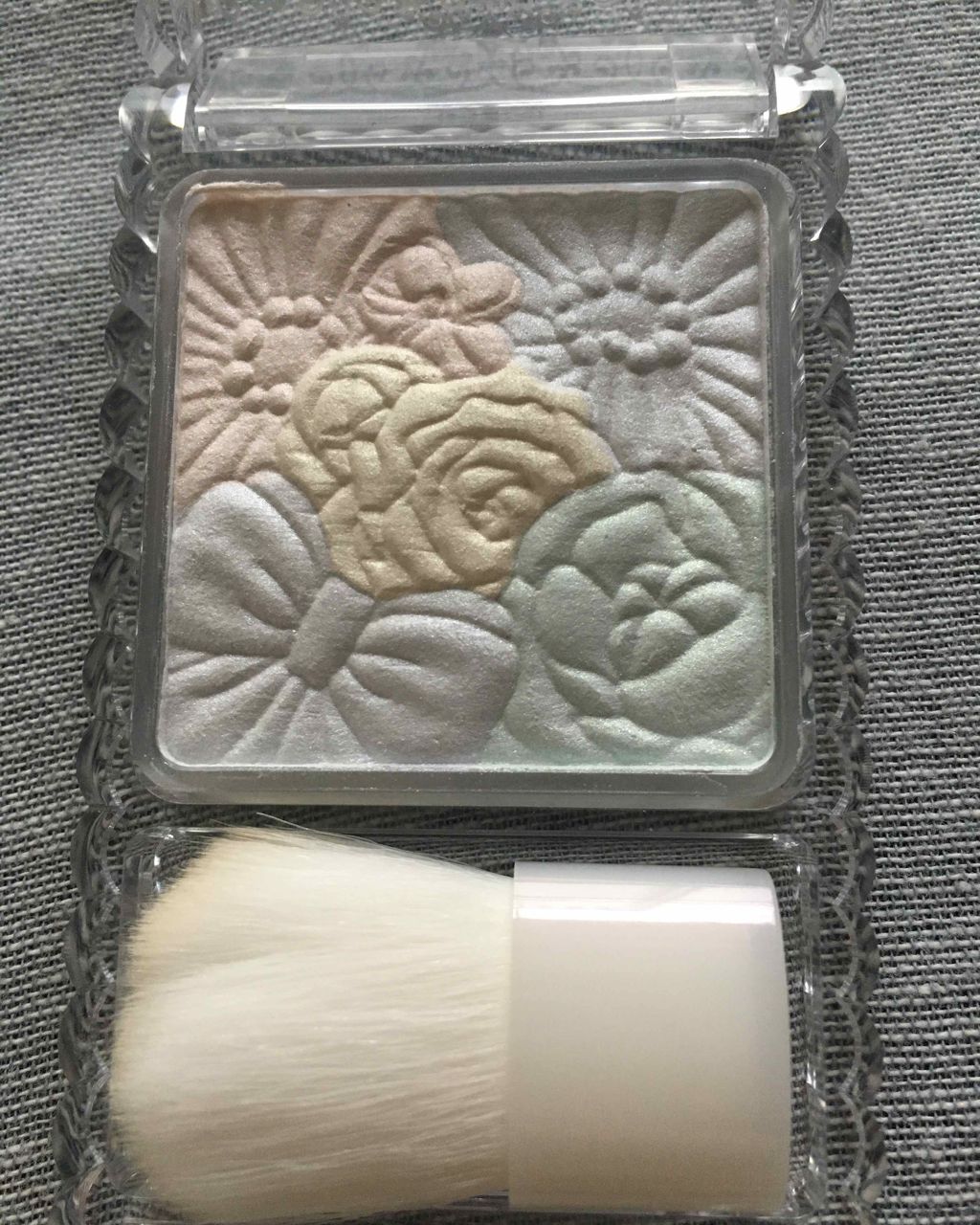 グロウフルールハイライター/キャンメイク/パウダーハイライトを使ったクチコミ(2枚目)