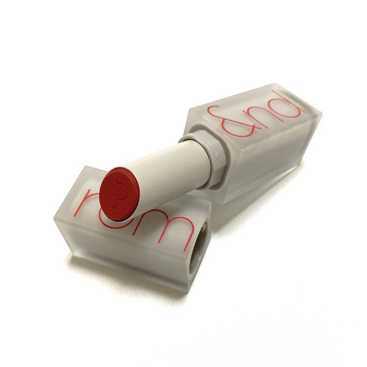 ゼロマットリップスティック 19 レッドサーファー/rom&nd/口紅を使ったクチコミ（2枚目）