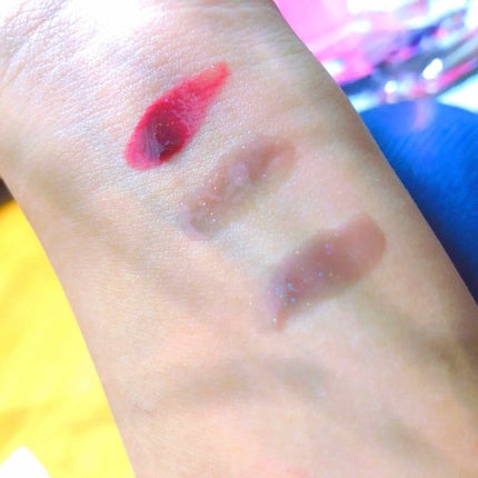 スパークリングツイストルージュ/MAJOLICA MAJORCA/リップグロスを使ったクチコミ(3枚目)