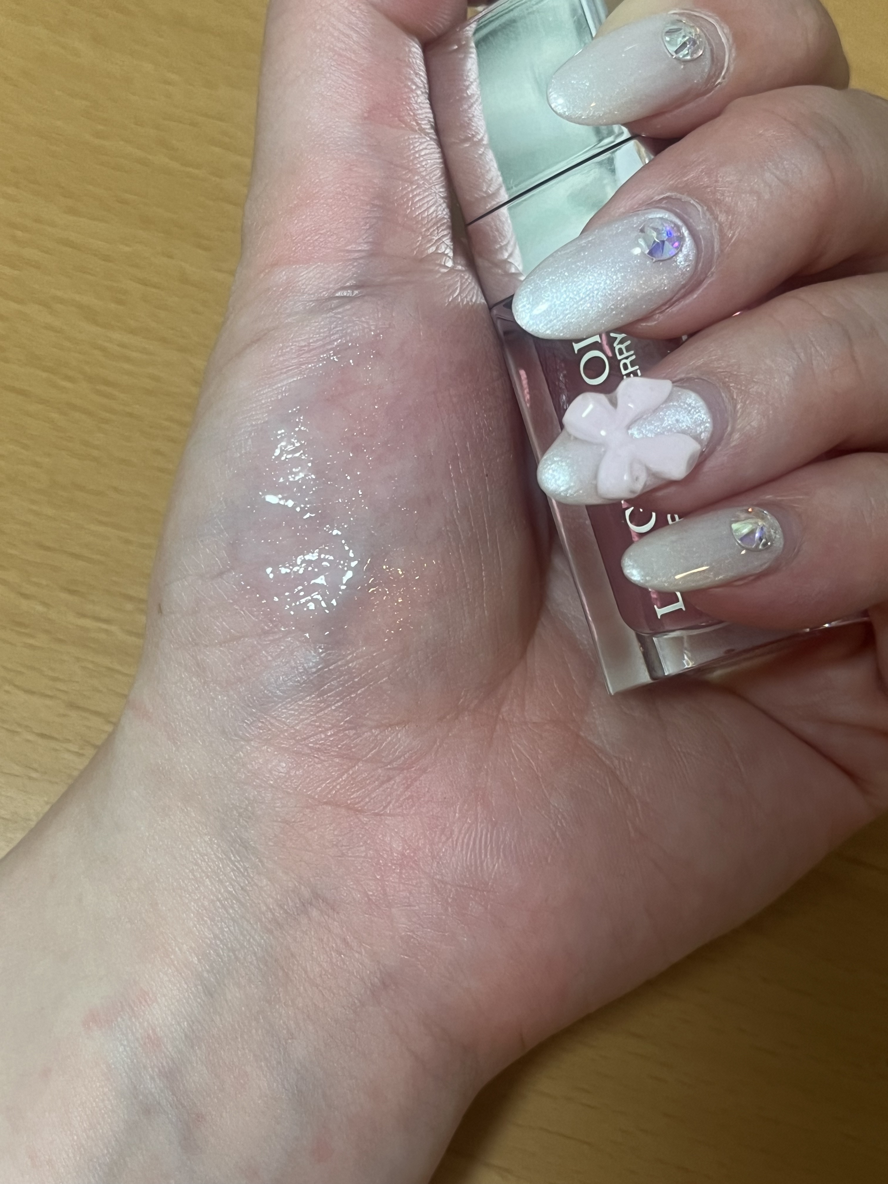 ディオール アディクト リップ グロウ オイル 022 ウルトラ ピンク　（スプリング コレクション 2021限定品）（生産終了）/Dior/リップグロスを使ったクチコミ（3枚目）