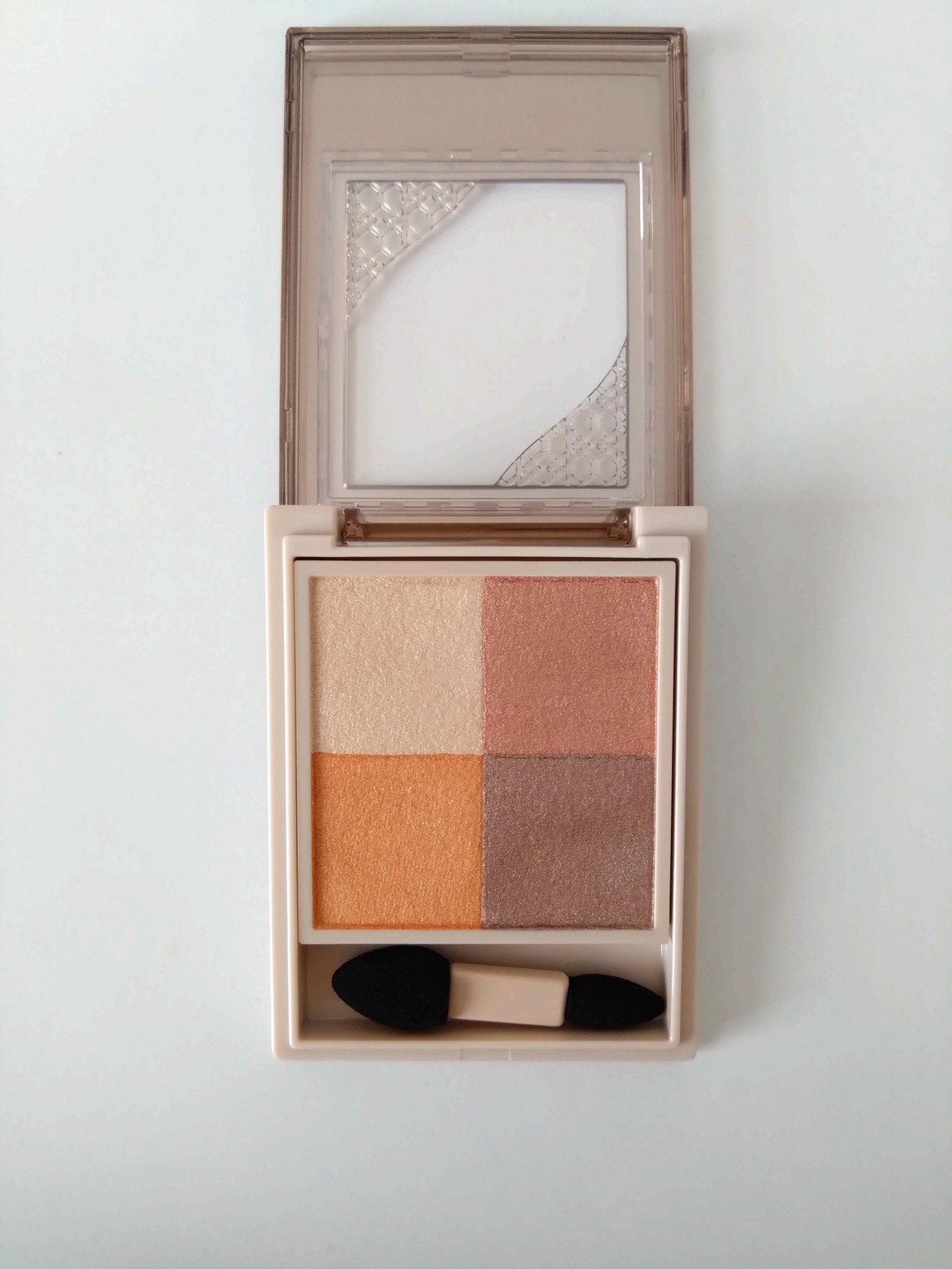 ニュアンス デューイ クリエイター/Visée/アイシャドウパレットを使ったクチコミ（2枚目）