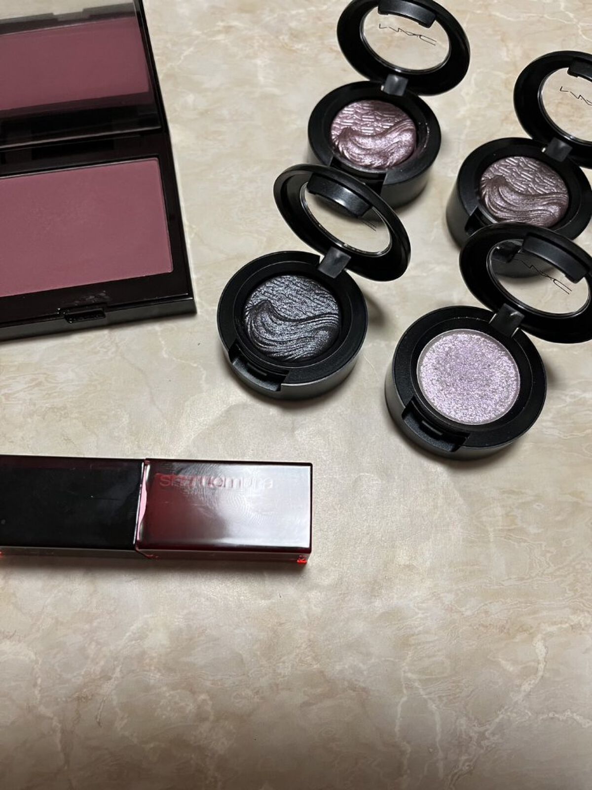 エクストラ ディメンション アイシャドウ ファゾムズ ディープ/M・A・C/単色アイシャドウを使ったクチコミ（1枚目）