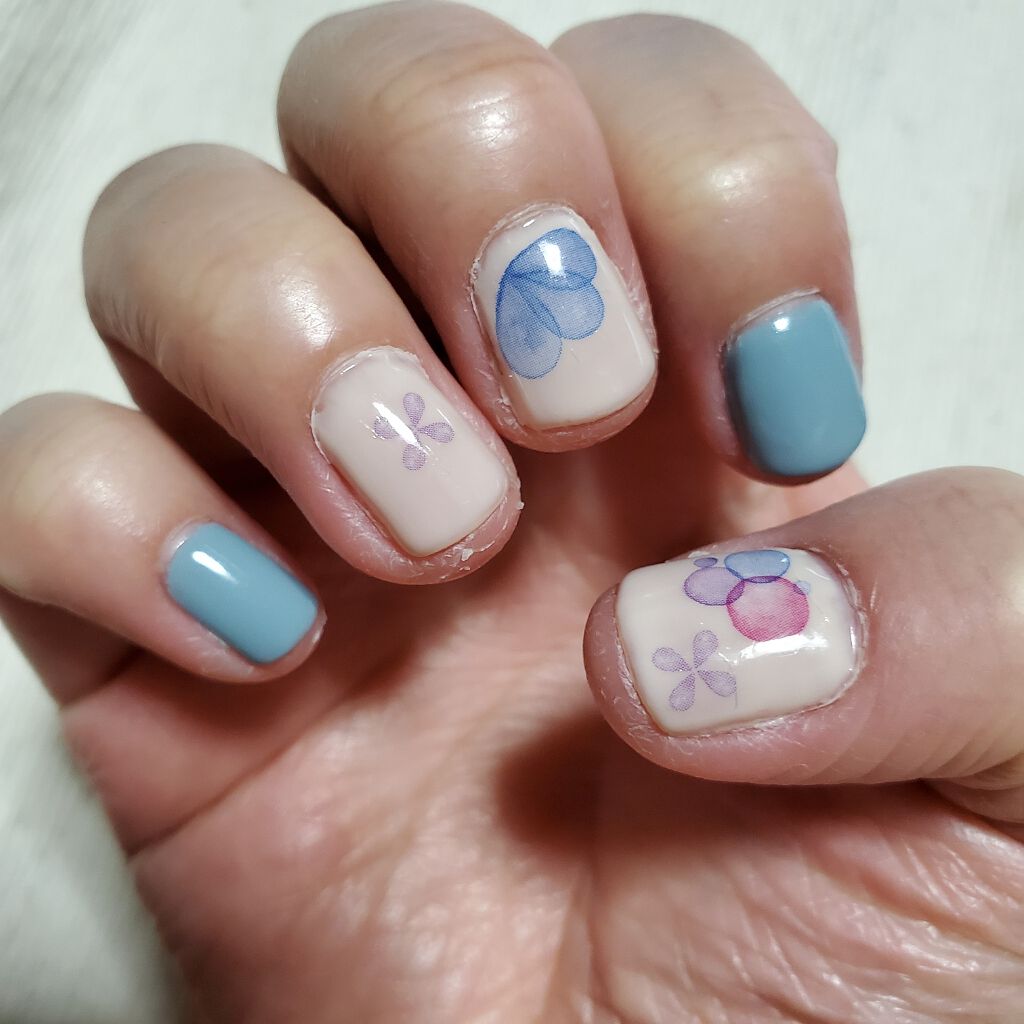 しずくウォーターネイルシール/キャンドゥ/ネイルシールを使ったクチコミ（1枚目）