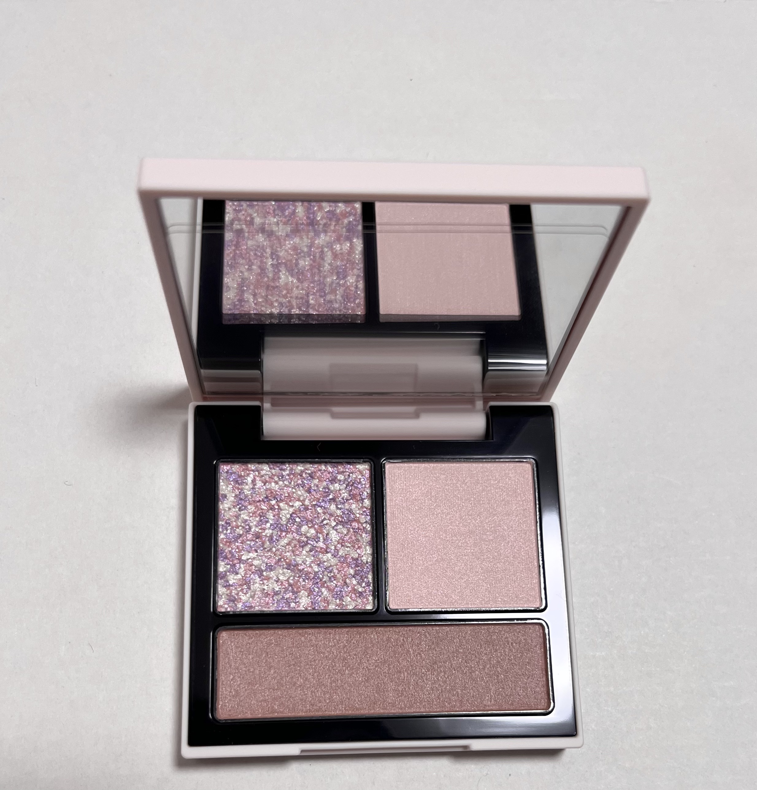 テイラード カラー アイズ EX01 Still Dreaming/SNIDEL BEAUTY/アイシャドウパレットを使ったクチコミ（2枚目）