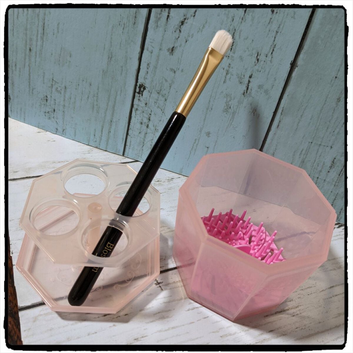 *RINa on LIPS 「【DAISO✡ブラシウォシュ】使い込んで色褪せてきた💦それだけ..」(1枚目)