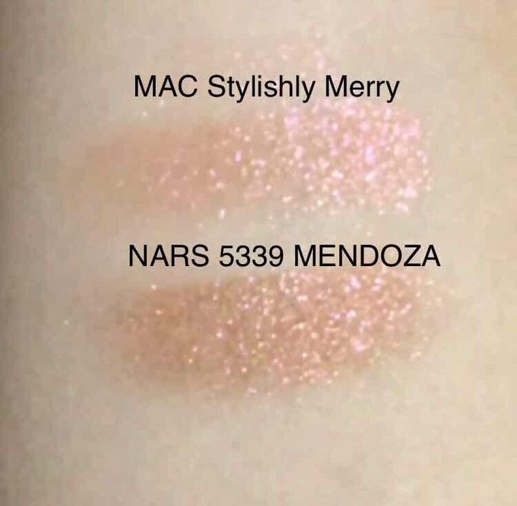 エクストラ ディメンション アイシャドウ スタイリッシュリー メリー/M・A・C/単色アイシャドウを使ったクチコミ（3枚目）