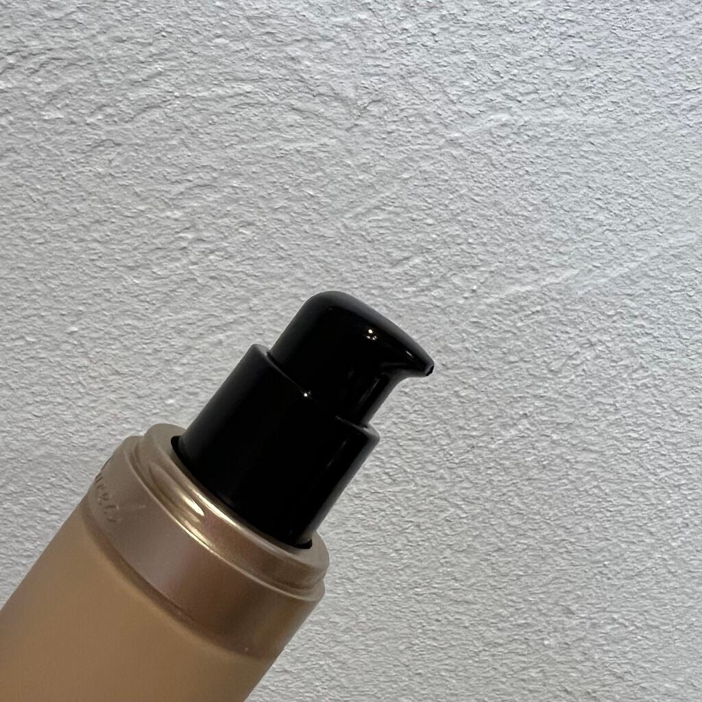 ボーン ディス ウェイ アンディテクタブル 24H マット ファンデーション/Too Faced/リキッドファンデーションを使ったクチコミ(2枚目)