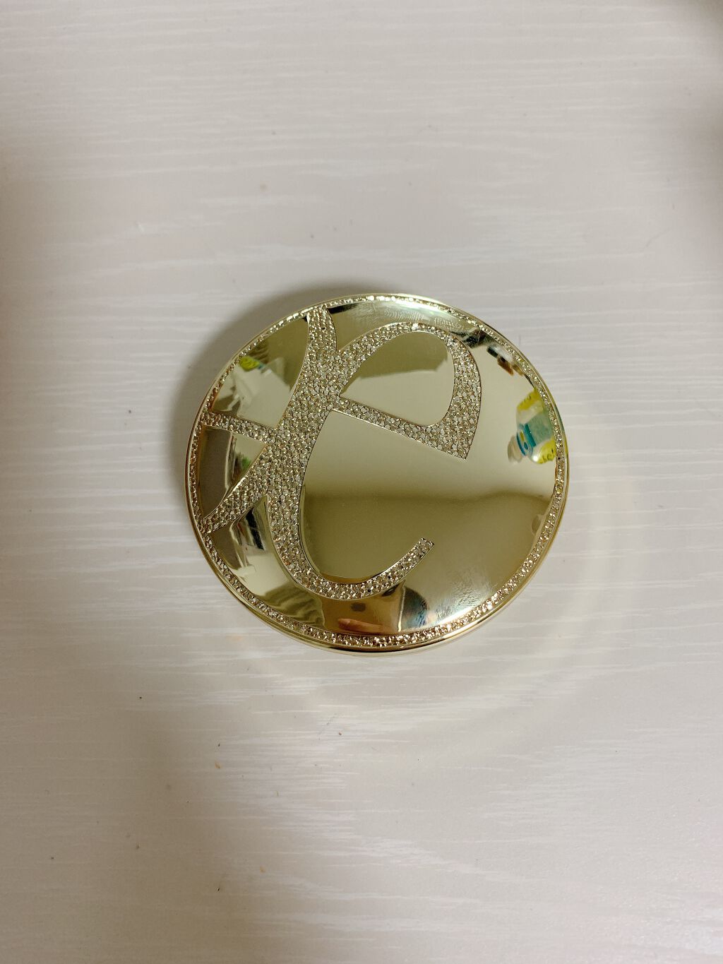 ファイン ヴェルヴェティ ファンデーション IV303/Elégance/パウダーファンデーションを使ったクチコミ（2枚目）