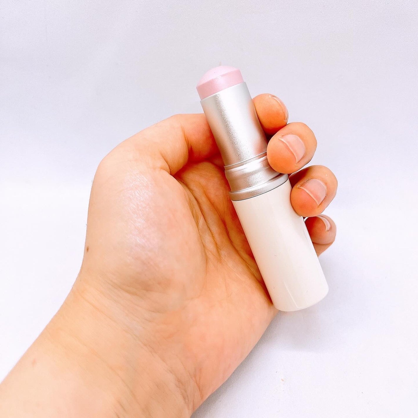 トゥルーディメンションラディアンスバーム/hince/スティックハイライトを使ったクチコミ(4枚目)