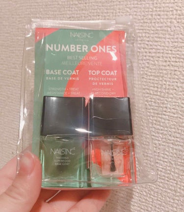 《NAILS INC. ナンバーワン ベース＆トップ キット》
友人の結婚式でネイルをするために、速乾のトップコートを探しているところ発見！（とても有名な商品のようで、以前バズったそうな。）
店舗に行く