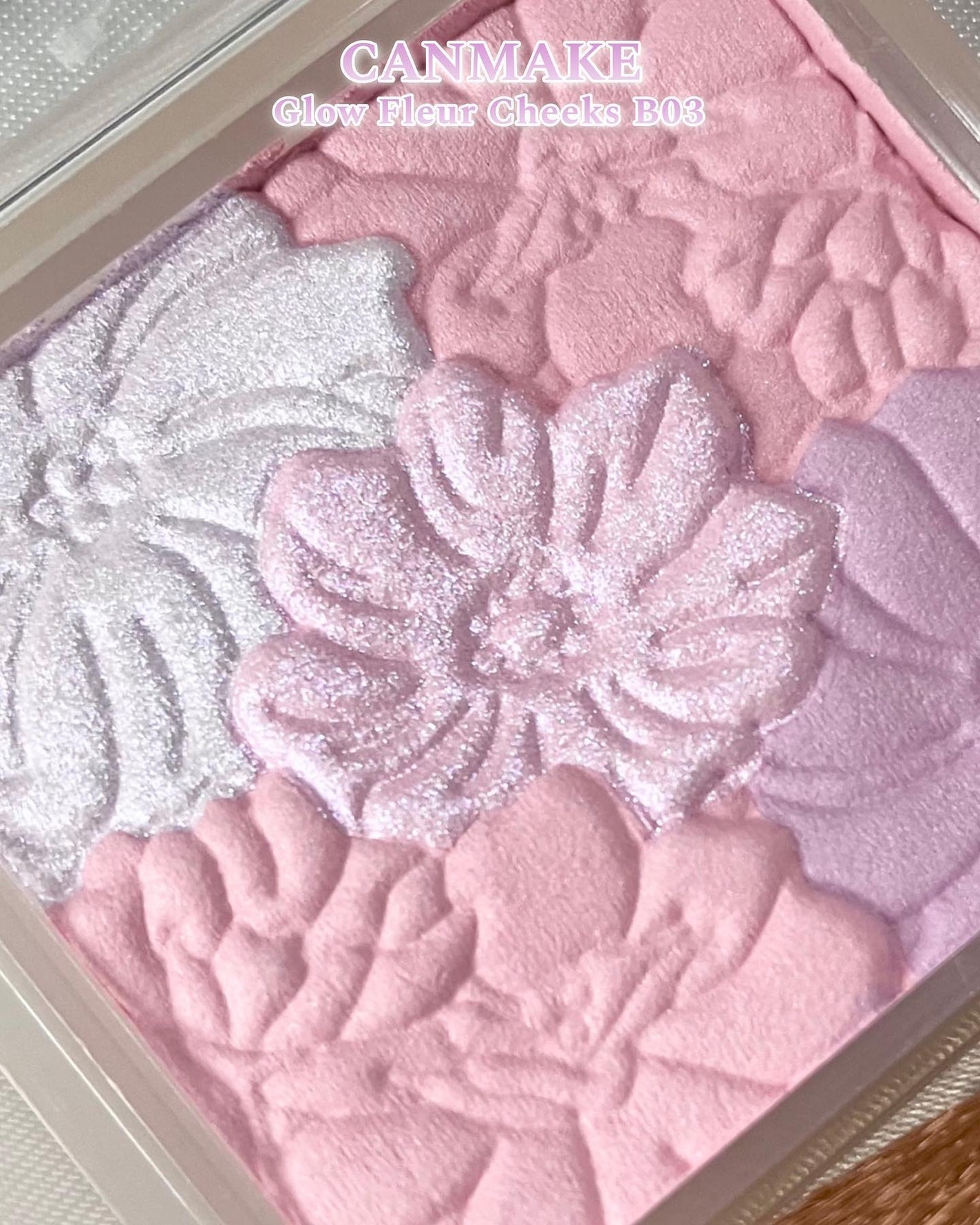 グロウフルールチークス(ブレンドタイプ)/キャンメイク/パウダーチークを使ったクチコミ(3枚目)