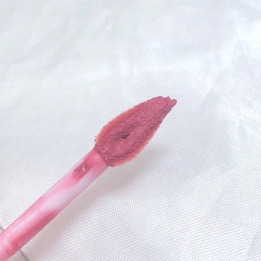 カスタマイズエアリーリップマッド/INTO U/口紅を使ったクチコミ(4枚目)