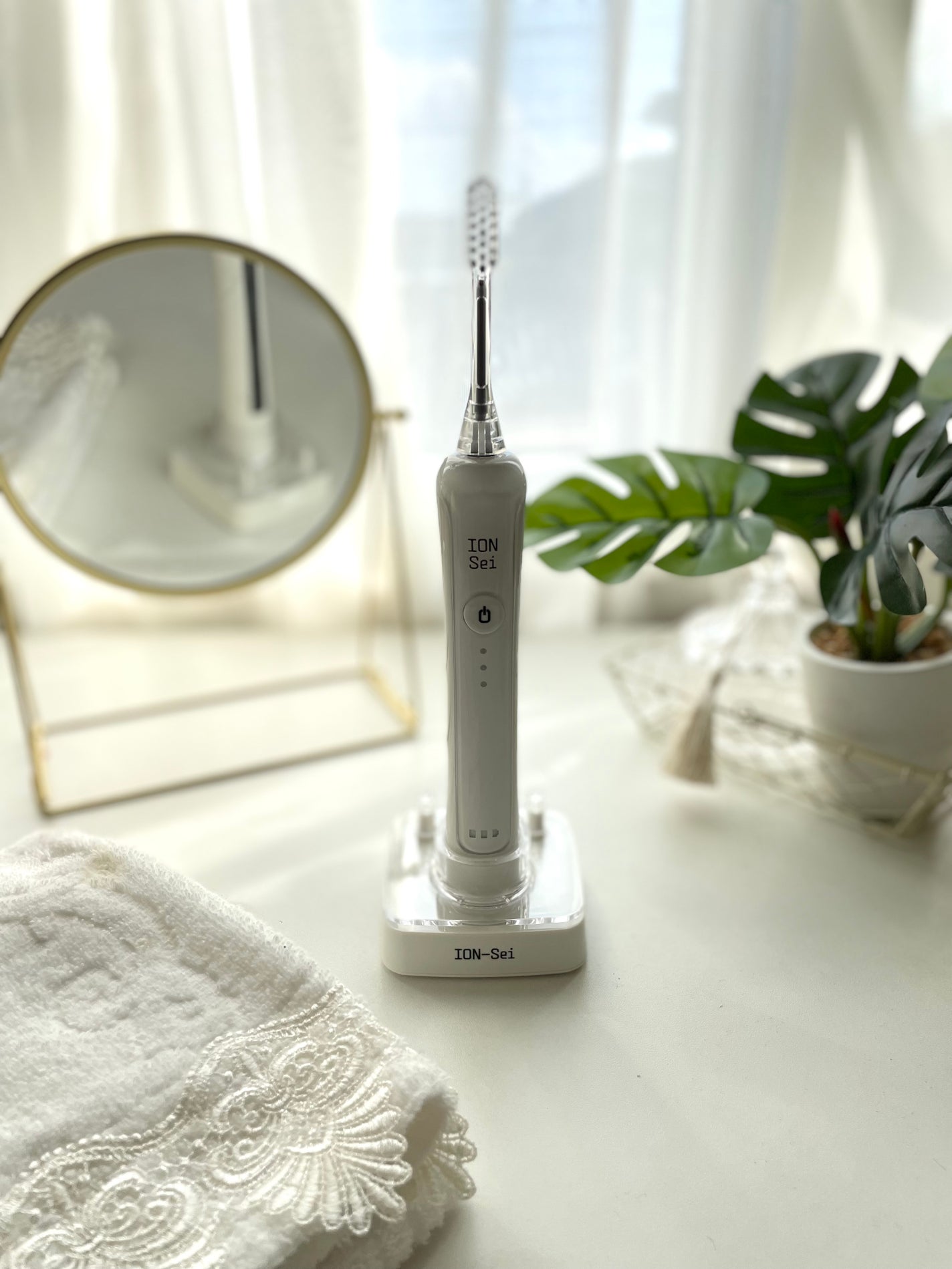 arisya08 on LIPS 「ION-Sei電動歯ブラシ全2色18,900円(税込)歯垢の原..」(1枚目)