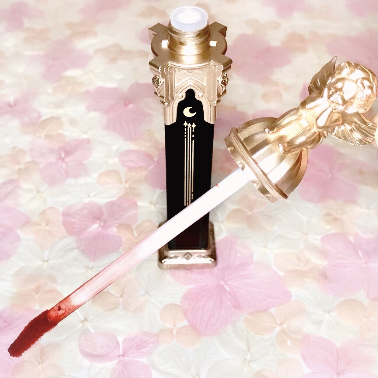 リトルエンジェルフェザーマットリップ/FlowerKnows/口紅を使ったクチコミ（3枚目）