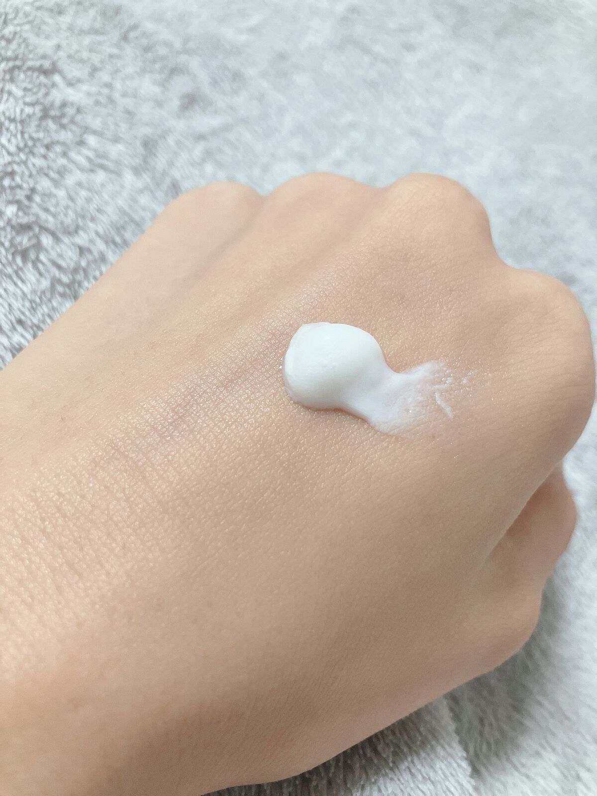 ヴァセリン アドバンスドリペア ボディローション 無香料/ヴァセリン/ボディローションを使ったクチコミ(2枚目)