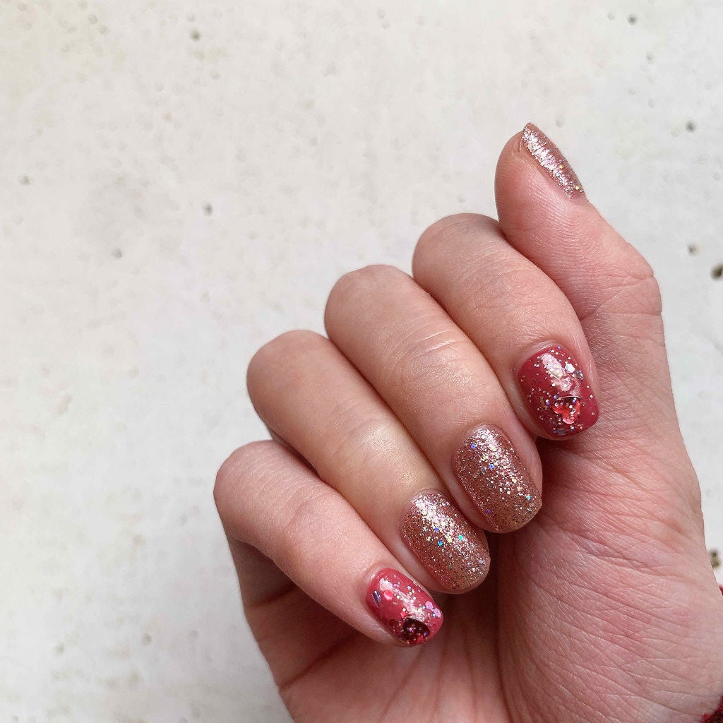 カラフルネイルズ/キャンメイク/マニキュアを使ったクチコミ(2枚目)