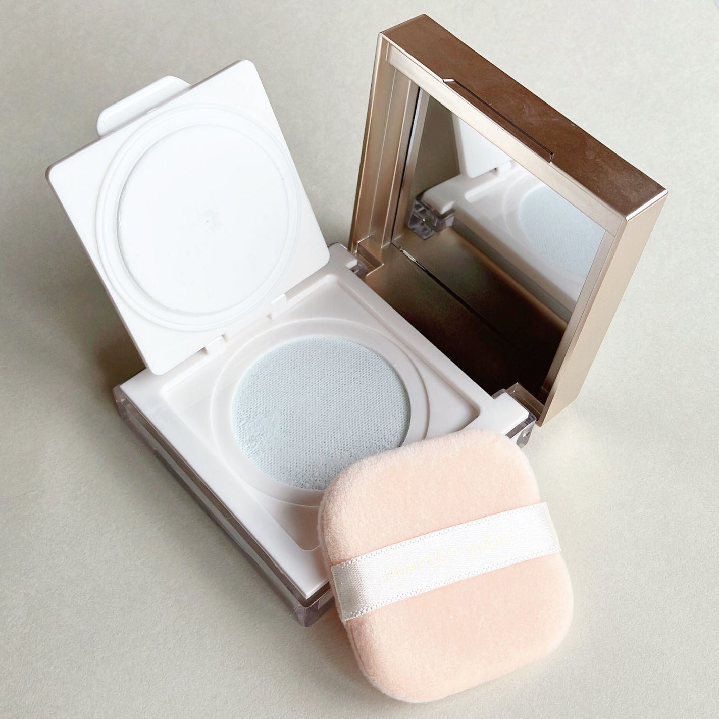 トランスルーシェントブルーリング ルースパウダー/PERFECT DIARY/ルースパウダーを使ったクチコミ(1枚目)