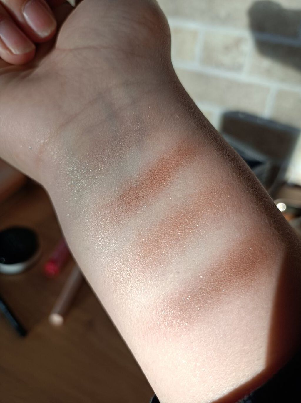 GENE TOKYO リラクシーアイシャドウ/DAISO/アイシャドウパレットを使ったクチコミ（2枚目）