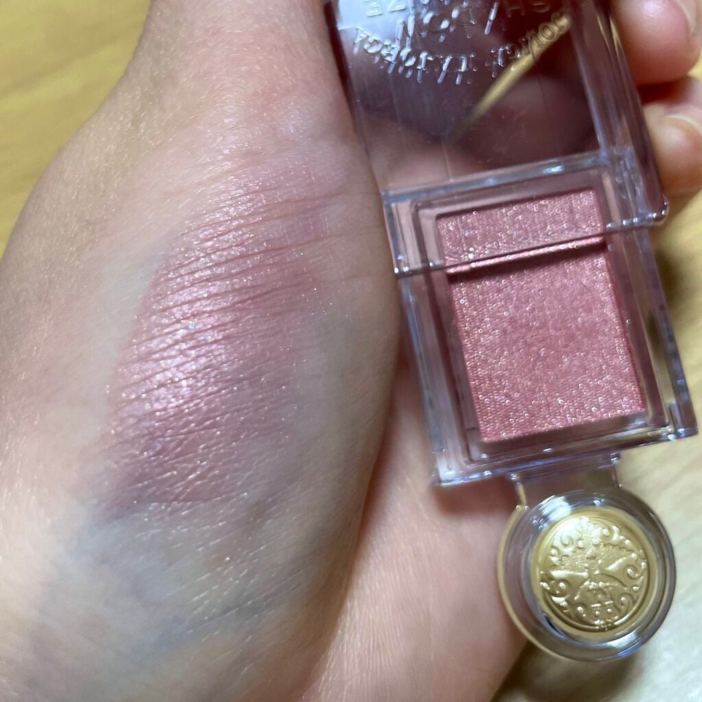 シャドーカスタマイズ/MAJOLICA MAJORCA/単色アイシャドウを使ったクチコミ(2枚目)