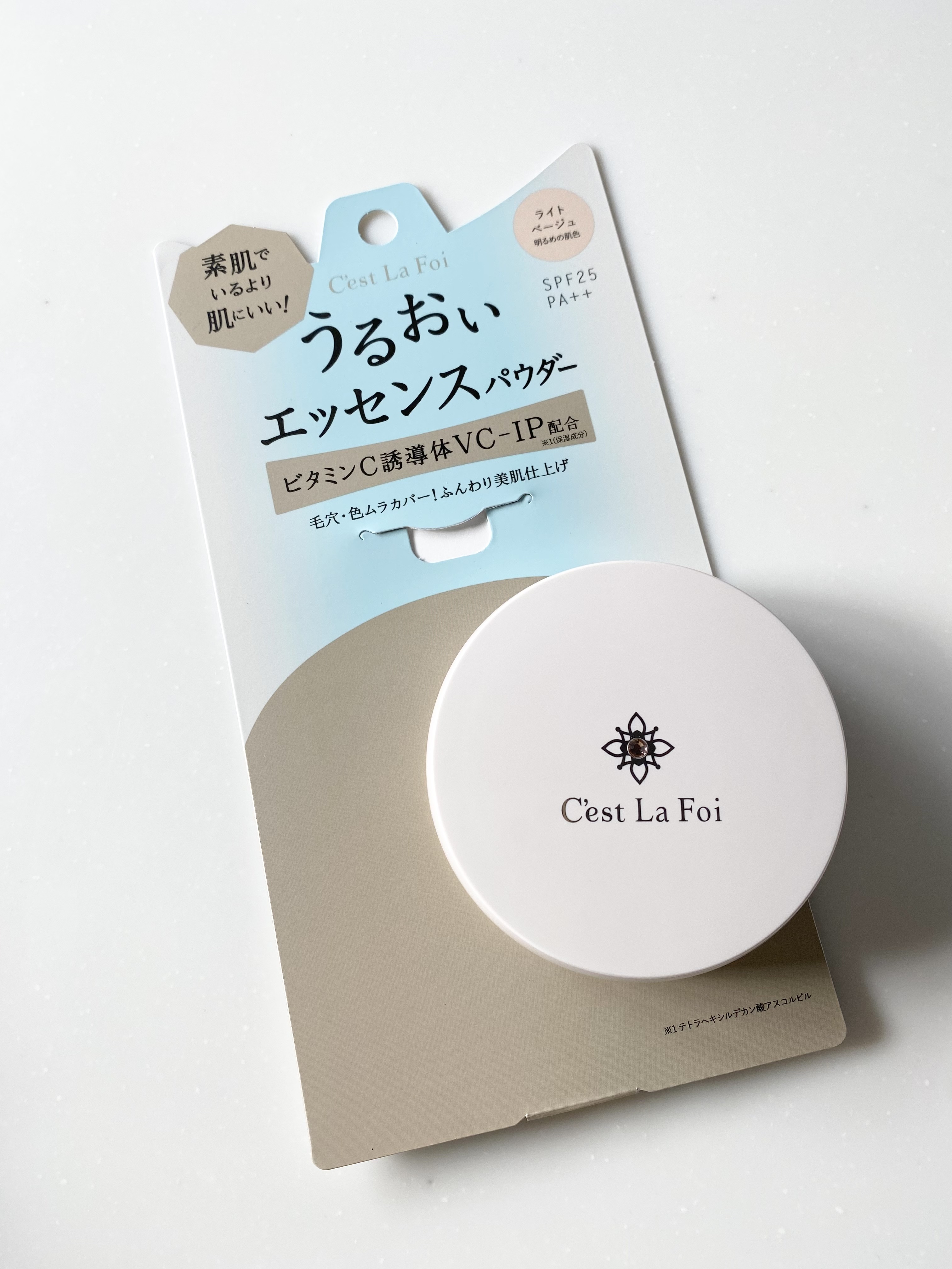 エッセンスパウダー		 ライトベージュ/セラフォア/プレストパウダーを使ったクチコミ（1枚目）