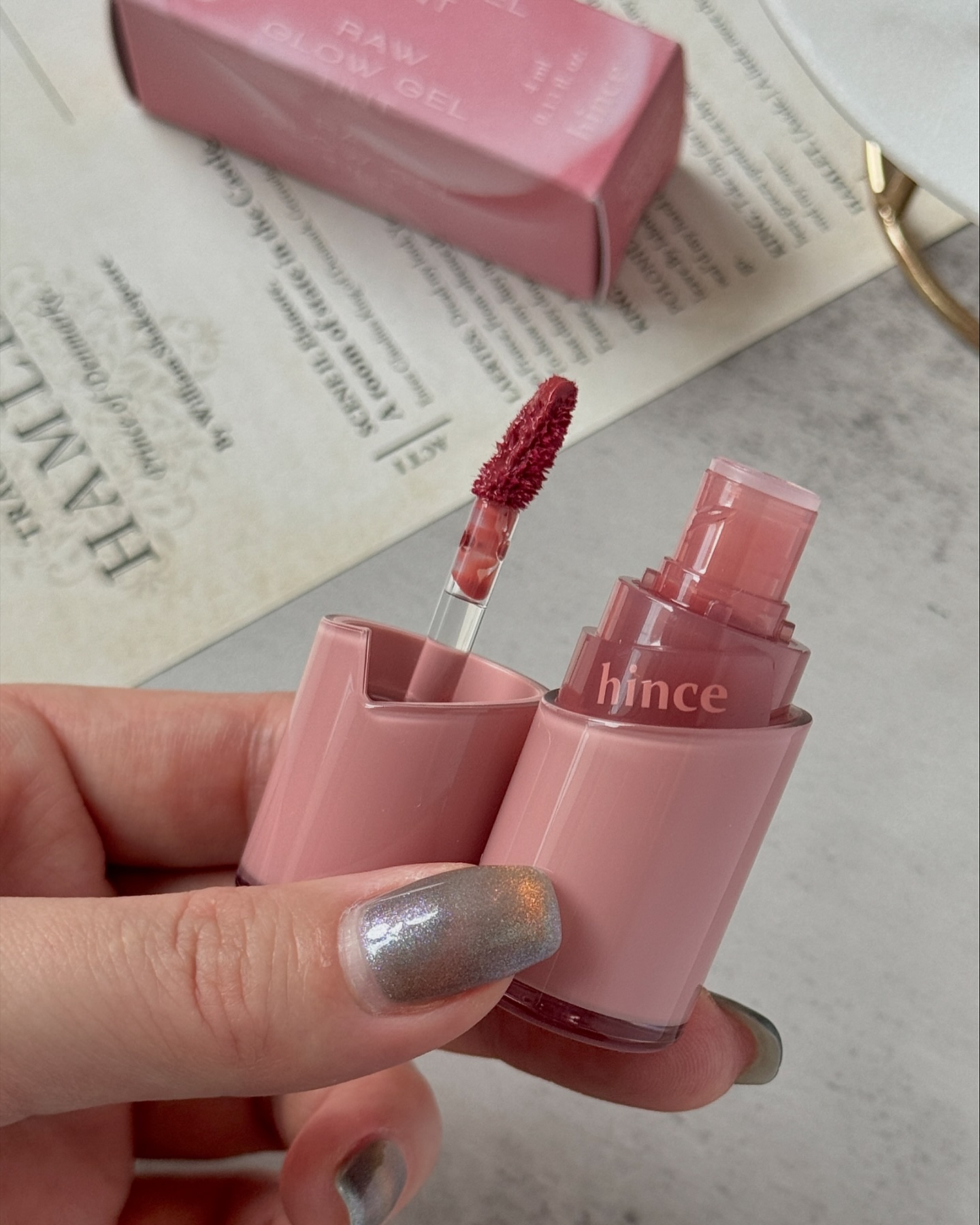 ロウグロウジェルティント/hince/リップティントを使ったクチコミ（3枚目）