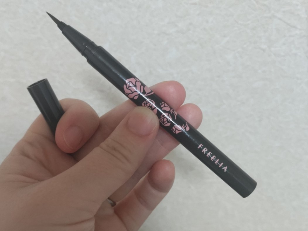 フリーリア リキッドアイライナー/コープ/リキッドアイライナーを使ったクチコミ（1枚目）