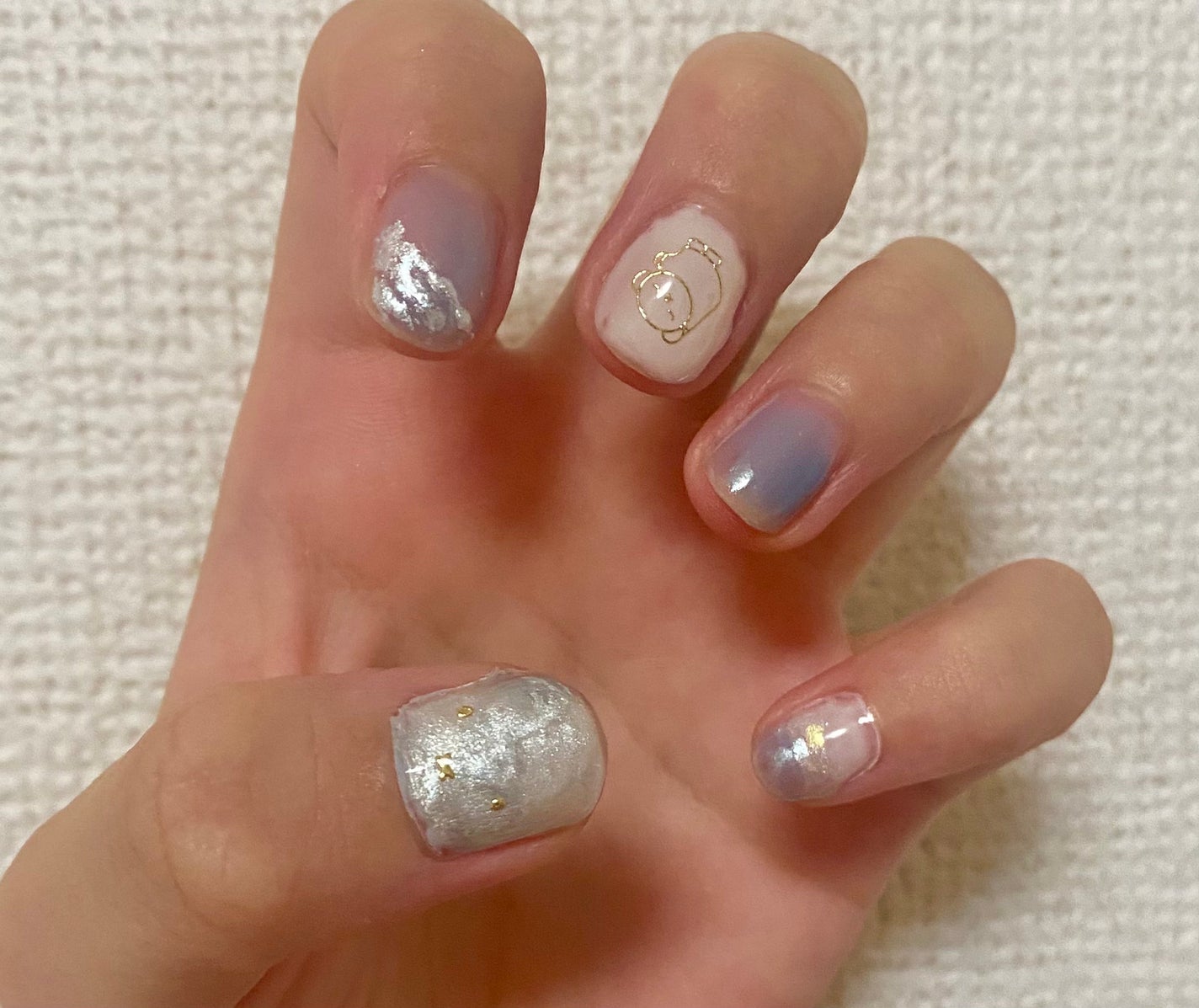 にっこり on LIPS 「Blue✖️White✖︎miffy🐰HOMEIHOMEIウィ..」(1枚目)