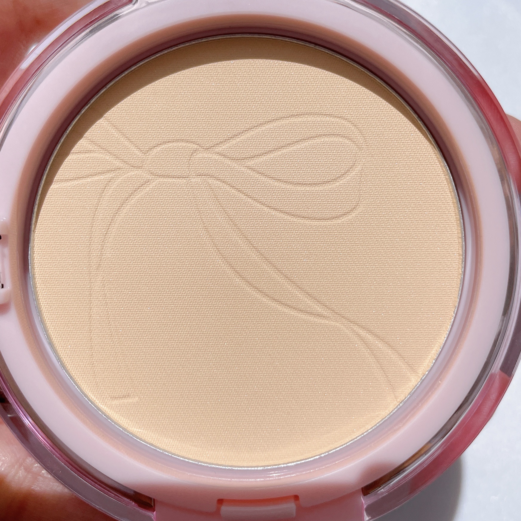 ザ・ブラーパウダーパクト 02 ナチュラル/ABOUT TONE/プレストパウダーを使ったクチコミ（3枚目）